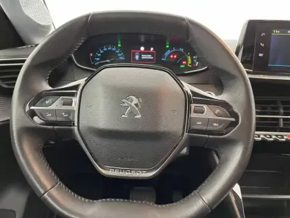Photo 40 Peugeot 208  Electrique 50 kWh 136ch