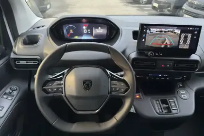 Photo 18 Peugeot Partner  FOURGON M DIESEL 130 CH AUTOMATIQUE