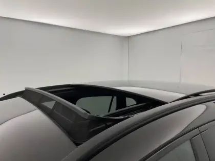 Photo 31 Mercedes GLA  250 e 8G-DCT