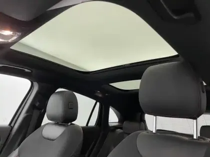 Photo 23 Mercedes GLA  250 e 8G-DCT