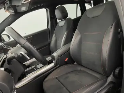 Photo 14 Mercedes GLA  250 e 8G-DCT