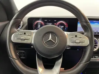 Photo 21 Mercedes GLA  250 e 8G-DCT