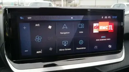 Photo 16 Peugeot 2008  PureTech 130 S&S EAT8