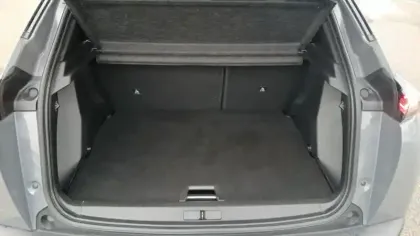 Photo 8 Peugeot 2008  PureTech 130 S&S EAT8