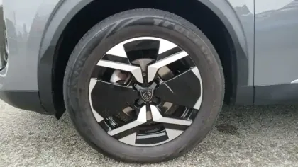 Photo 11 Peugeot 2008  PureTech 130 S&S EAT8