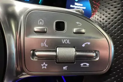 Photo 37 Mercedes GLA  250 e 8G-DCT