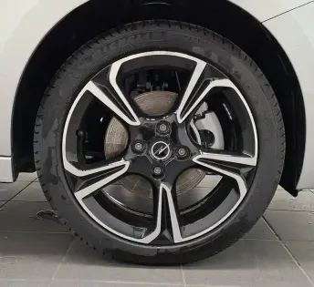 Photo 54 Opel Corsa  1.2 Turbo Hybrid 110 ch e-DCT6