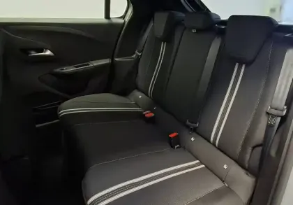 Photo 46 Opel Corsa  1.2 Turbo Hybrid 110 ch e-DCT6