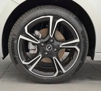 Photo 11 Opel Corsa  1.2 Turbo Hybrid 110 ch e-DCT6