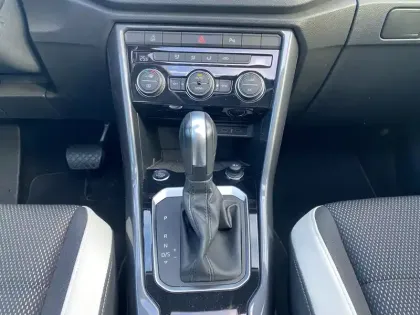 Photo 12 Volkswagen T-roc  1.5 TSI 150 EVO Start/Stop DSG7