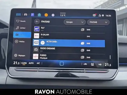 Photo 24 Volkswagen Golf  2.0 TDI 116 BVM6