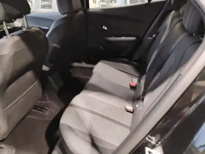 Photo 17 Peugeot 2008  PureTech 100 S&S BVM6