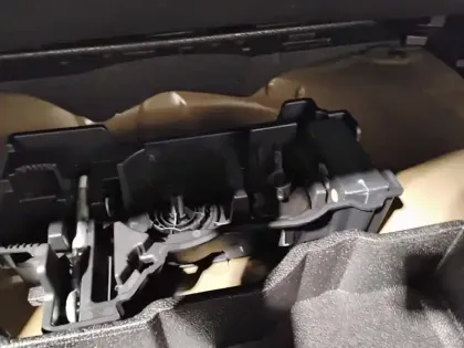 Photo 13 Peugeot 2008  PureTech 100 S&S BVM6