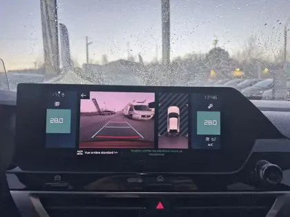 Photo 25 Citroën C4 e- 136 ch Automatique