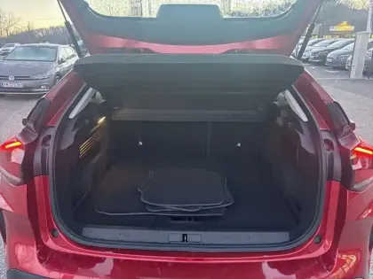 Photo 14 Citroën C4 e- 136 ch Automatique