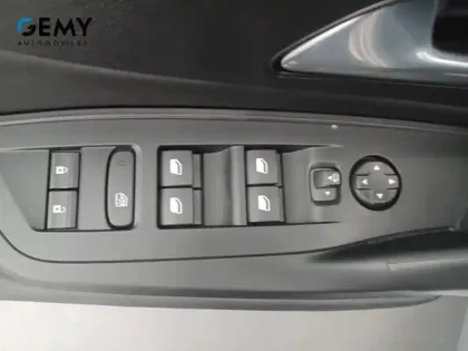 Photo 11 Peugeot 308  BlueHDi 130ch S&S EAT8