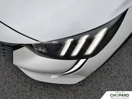 Photo 21 Peugeot 208  PureTech 100 S&S EAT8