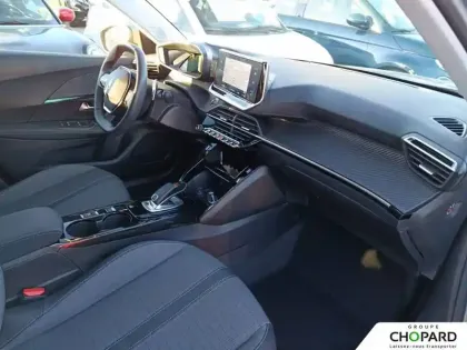 Photo 12 Peugeot 2008  PureTech 130 S&S EAT8