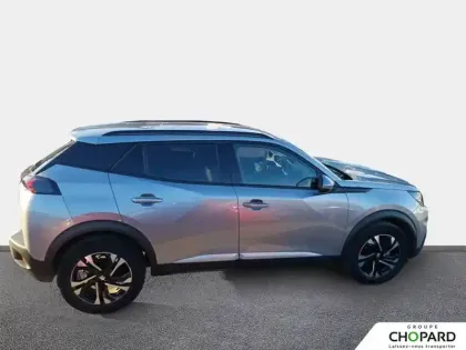 Photo 8 Peugeot 2008  PureTech 130 S&S EAT8