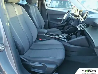 Photo 19 Peugeot 2008  PureTech 130 S&S EAT8