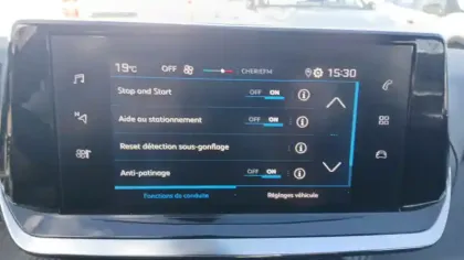 Photo 23 Peugeot 208  PureTech 100 S&S BVM6