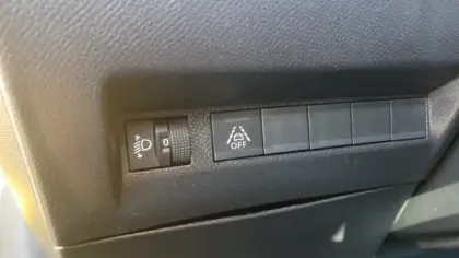 Photo 32 Peugeot 208  PureTech 100 S&S BVM6