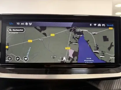 Photo 18 Peugeot 2008  Hybrid 136 e-DCS6