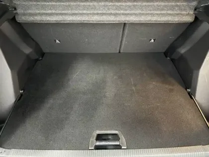 Photo 8 Peugeot 2008  Hybrid 136 e-DCS6