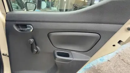 Photo 29 Nissan Micra  IG-T 92