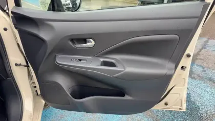 Photo 25 Nissan Micra  IG-T 92