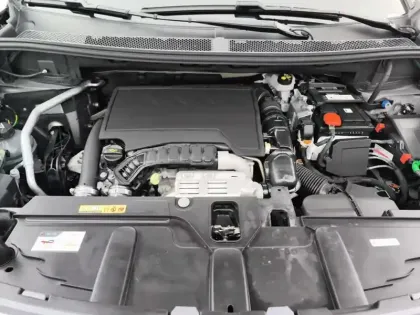 Photo 26 Peugeot 5008  PureTech 130ch S&S EAT8