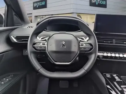 Photo 10 Peugeot 5008  PureTech 130ch S&S EAT8
