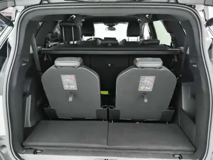 Photo 16 Peugeot 5008  PureTech 130ch S&S EAT8