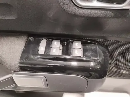 Photo 23 Citroën C3 Gén. III Ph2 Shine 5