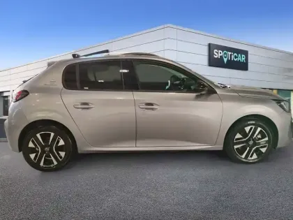 Photo 5 Peugeot 208  Electrique 50 kWh 136ch