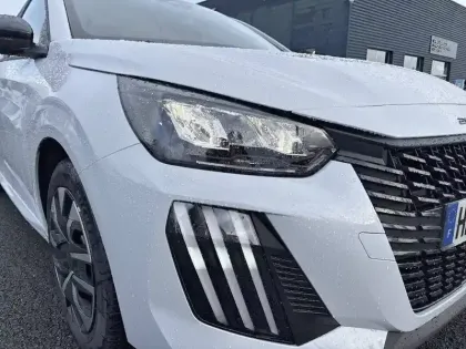 Photo 15 Peugeot 208  Hybrid 110 e-DCS6