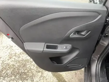 Photo 32 Opel Corsa  1.2 Turbo 100 ch BVM6