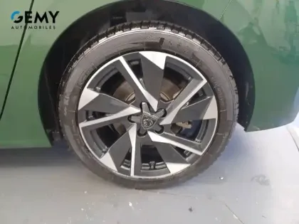 Photo 35 Peugeot 308 Gén. III Ph1 Allure Pack 5