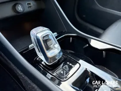 Photo 12 Volvo Xc40  T4 Recharge 129+82 ch DCT7