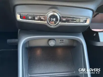 Photo 29 Volvo Xc40  T4 Recharge 129+82 ch DCT7