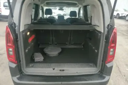 Photo 8 Citroën Berlingo e- Taille M 136 ch 100 kWh Automatique