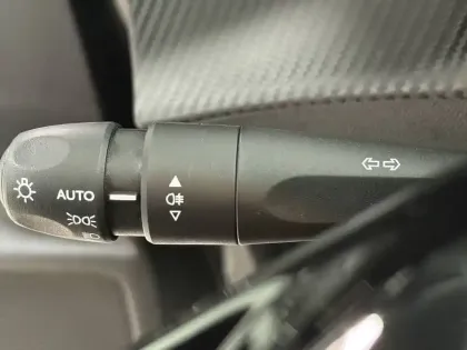 Photo 30 Peugeot 208  100 S&S BVM6