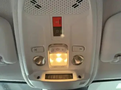 Photo 26 Peugeot 208  100 S&S BVM6