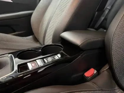 Photo 17 Peugeot 208  100 S&S BVM6