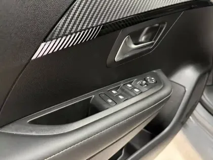 Photo 9 Peugeot 208  100 S&S BVM6