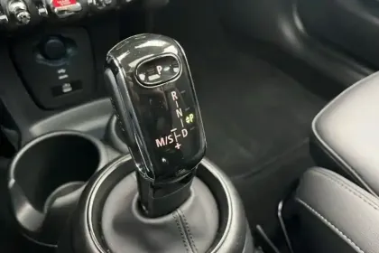 Photo 25 Mini Mini Hatch 3 Portes Cooper 136 ch DKG7