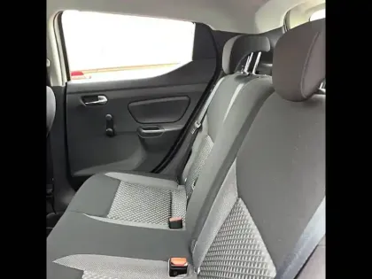 Photo 36 Nissan Micra  IG-T 92