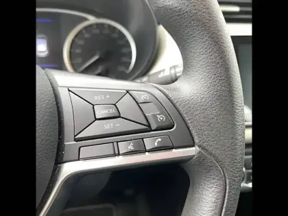 Photo 33 Nissan Micra  IG-T 92