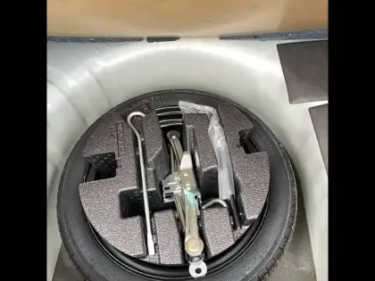 Photo 38 Nissan Micra  IG-T 92