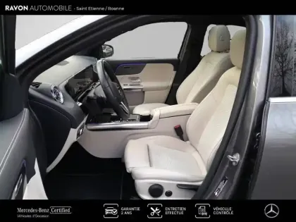 Photo 15 Mercedes GLA  250 e 8G-DCT